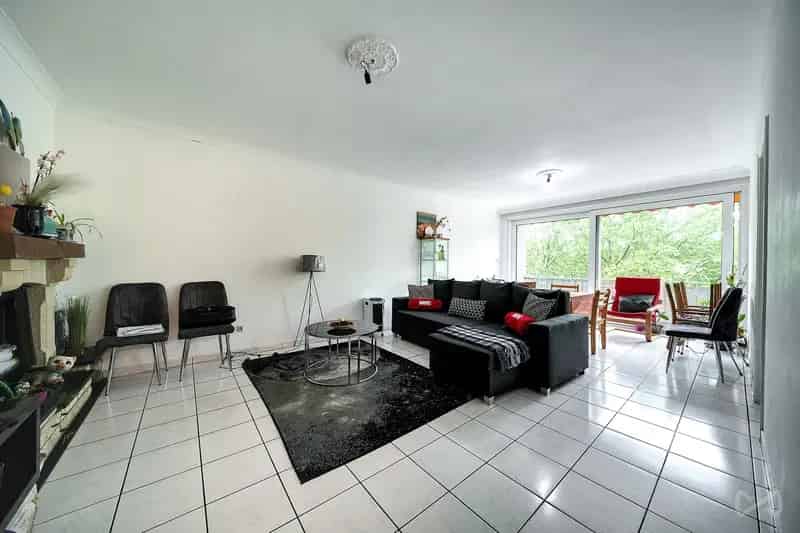 Appartement met twee slaapkamers in Forest
