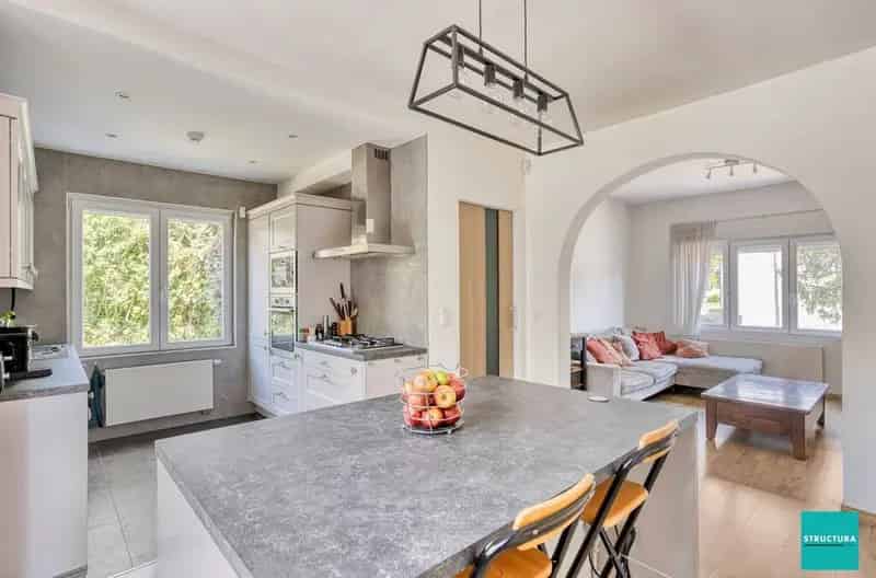 Gerenoveerde woning met 3 kamers en ZW-gerichte tuin