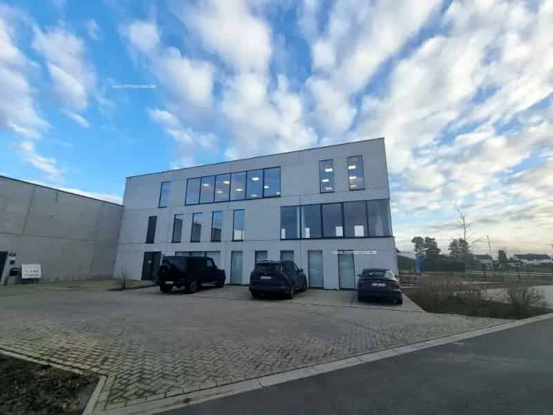 Nieuwbouw kantoor te koop in Willebroek