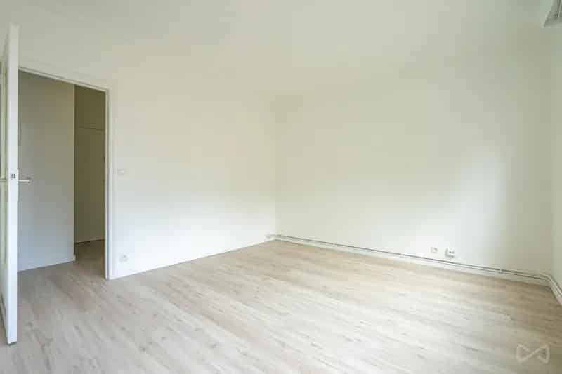 Appartement met één slaapkamer in Schaerbeek