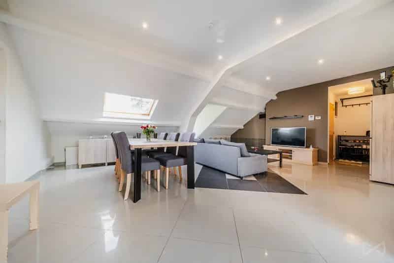 Appartement met twee slaapkamers in Corroy-le-château