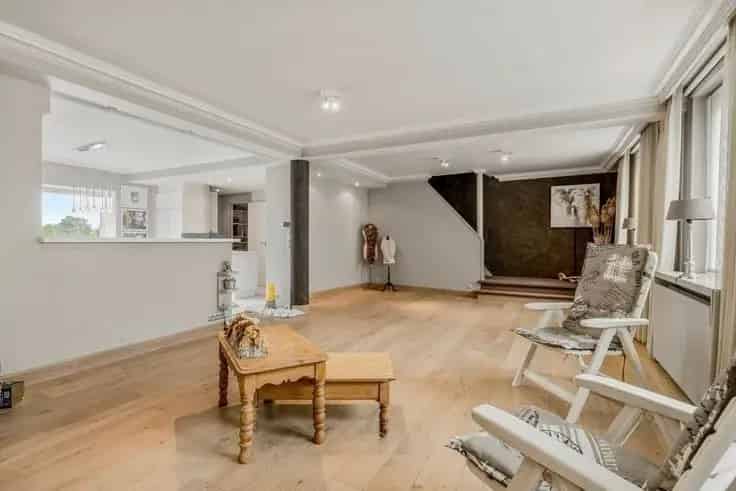 Huis te huur Izegem: Handelspand met Woonst