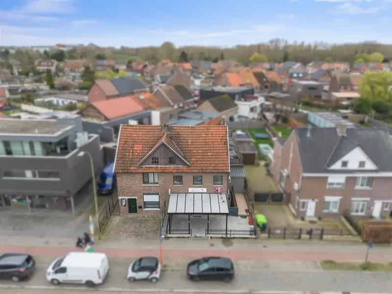 RUIM HANDELSPAND MET WOONST IN SINT-TRUIDEN