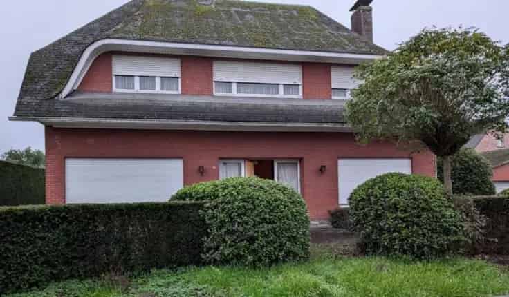 Te renoveren woning Sint-Lenaarts 4 slaapkamers