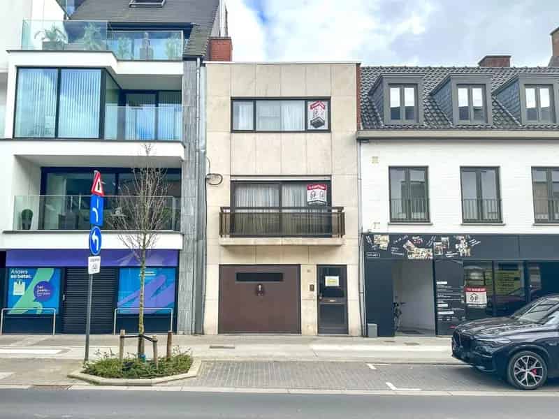 Ruime bel-étage woning met garage, diepe tuin en lift, Torhout