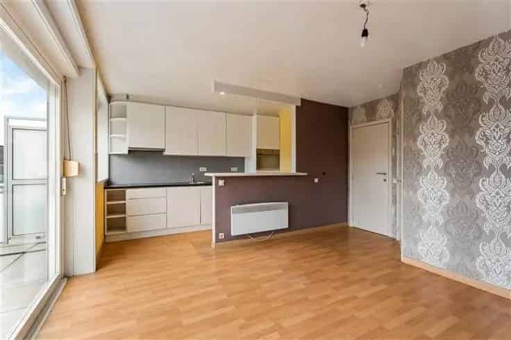 Zonnig Studio Te Koop Nabij Centrum