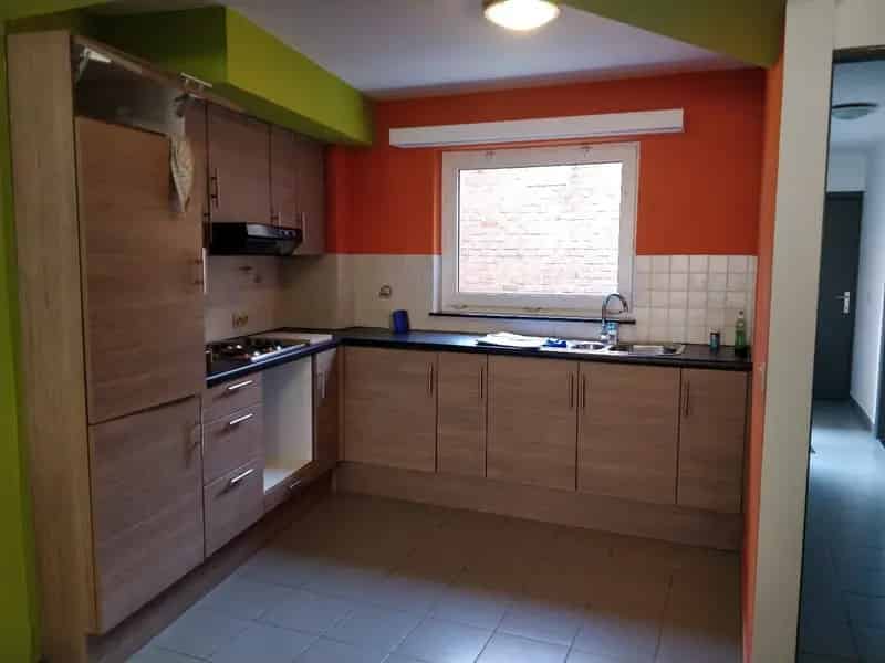 Gelijkvloers appartement te koop in Lokeren