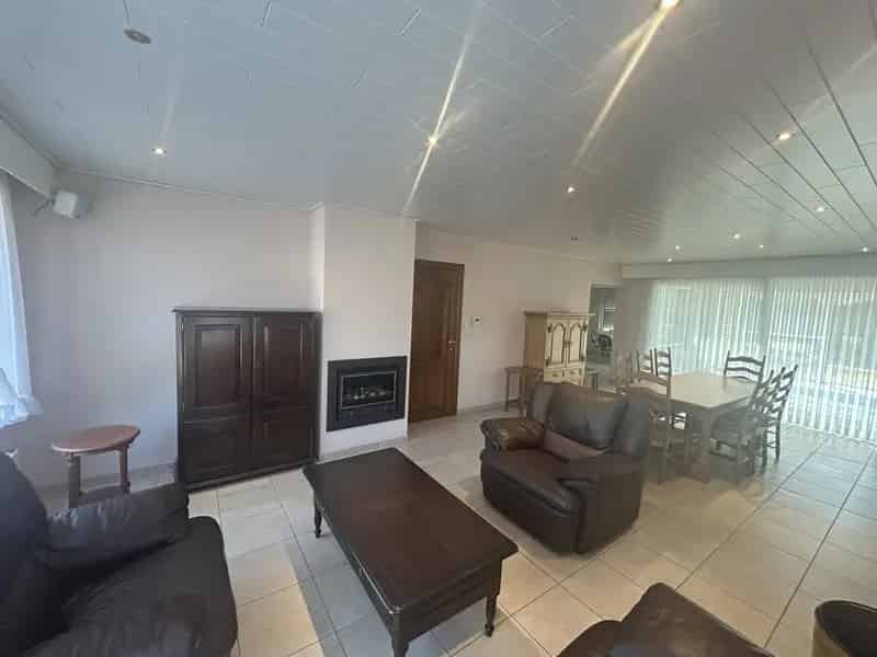 Instapklare Woning Met Tuin, Veranda En Ruime Garage In Dessel