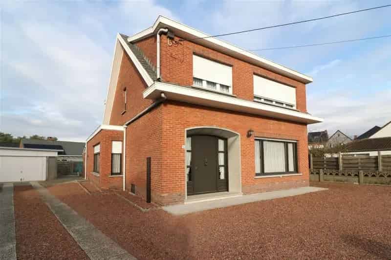 Degelijk, geliefde, bosrijke omgeving, mooie stijl