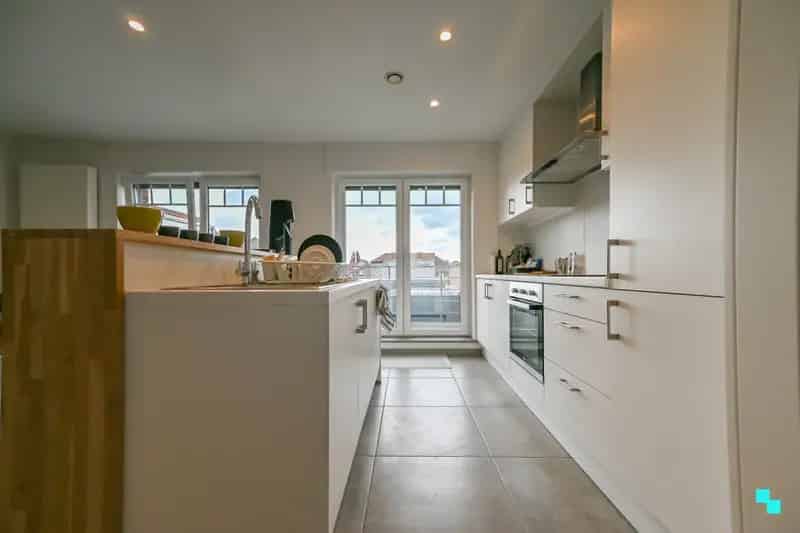 Energiezuinige woning met 2 slaapkamers & garagebox nabij centrum Izegem