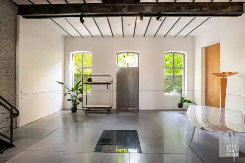 Industrieel erfgoed getransformeerd tot exclusieve loft met een woon/werkoppervlakte van 1.056m²!