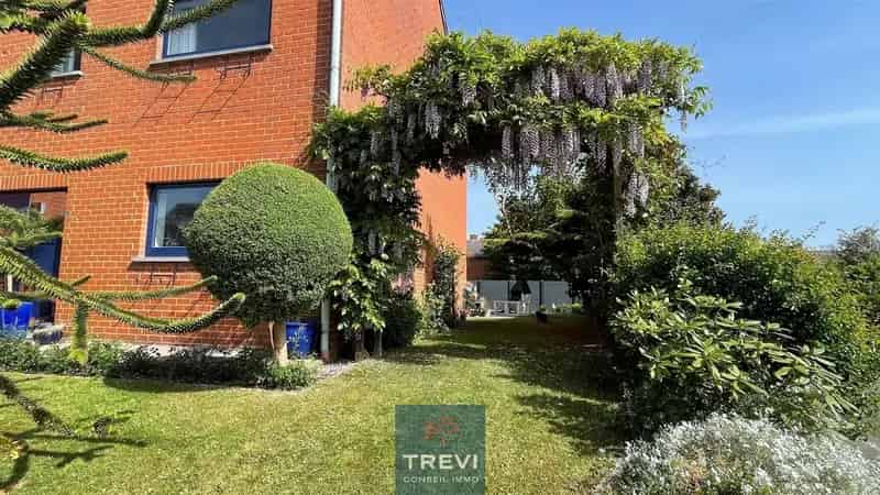 Huis te koop: 3 slaapkamers, tuin, garage, recent gerenoveerd