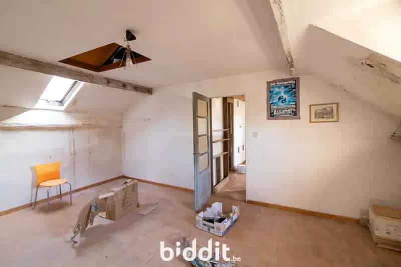 TE RENOVEREN WONING MET TUIN