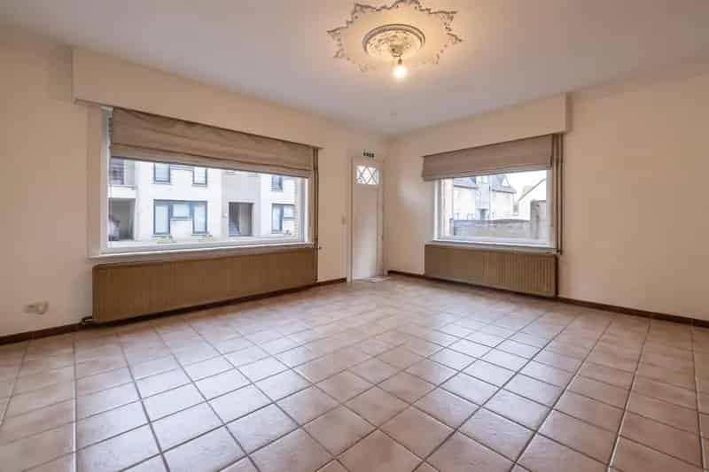 Instapklare woning met 3 slk.