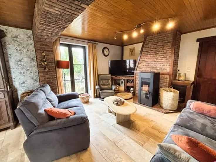 Villa Te Koop: Authentiek Huis met Moderne Comfort en Grote Tuin