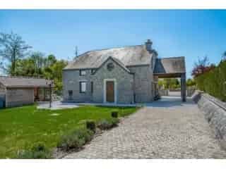 Huis te koop Noiseux - Charmante Villa met Bijgebouw