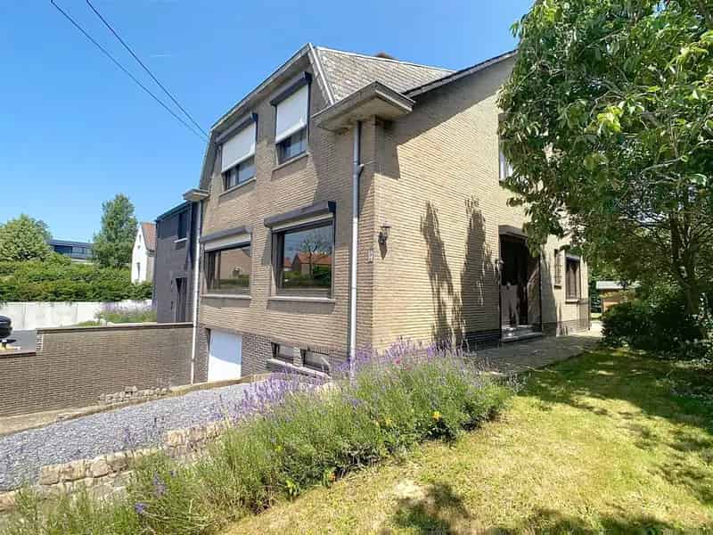 Ruime woning, 3 slpks (+ inrichtb zolder), tuin, 9a 53ca