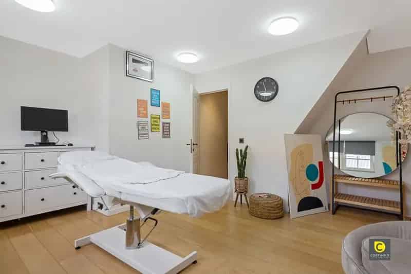 Woning:4 slk. op zuid perceel