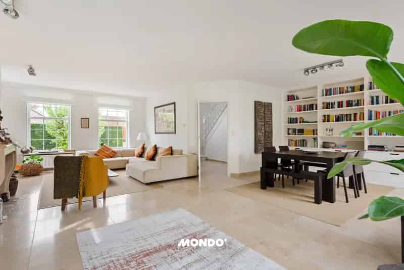 Exclusieve open bebouwing in Sint-Martens-Lennik – 4 slaapkamers, dubbele garage en luxueuze afwerking in het hart van het Pajottenland
