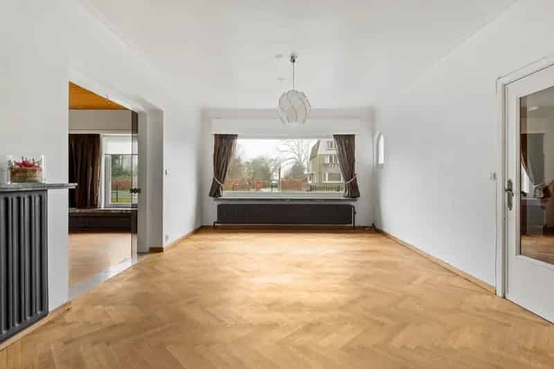 Charmante villa in ’s-Gravenwezel op 1.755m²