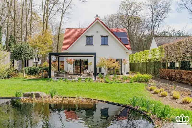 Huis te huur Essen: Luxe Villa met Aanbouw