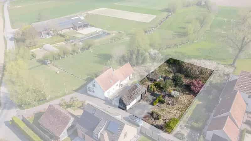 Uniek gelegen bouwgrond in het landelijke Huise