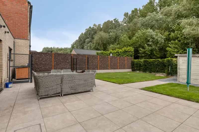 Ruime en instapklare 3-gevelwoning in rustige omgeving