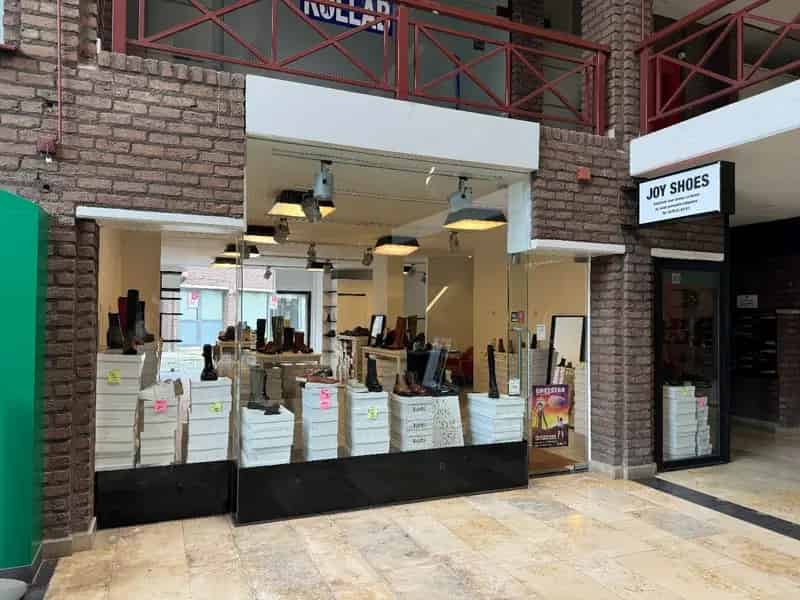 Handelsruimte in Shopping 2