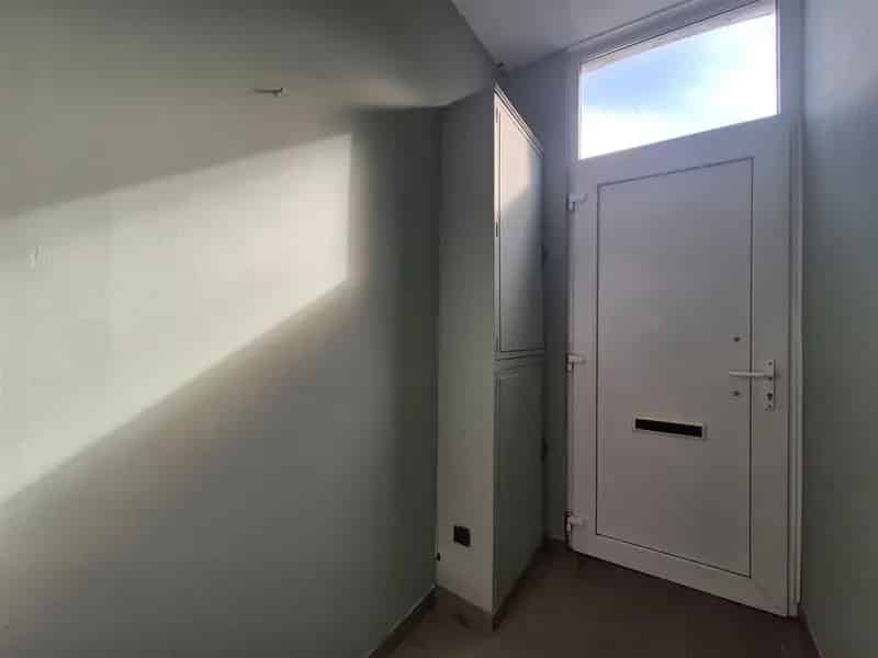 Zeer gunstig gelegen starterswoning met 2 slaapkamers en tuin.