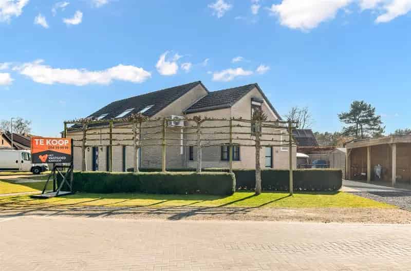 KNAPPE WONING OP MOOIE LIGGING!