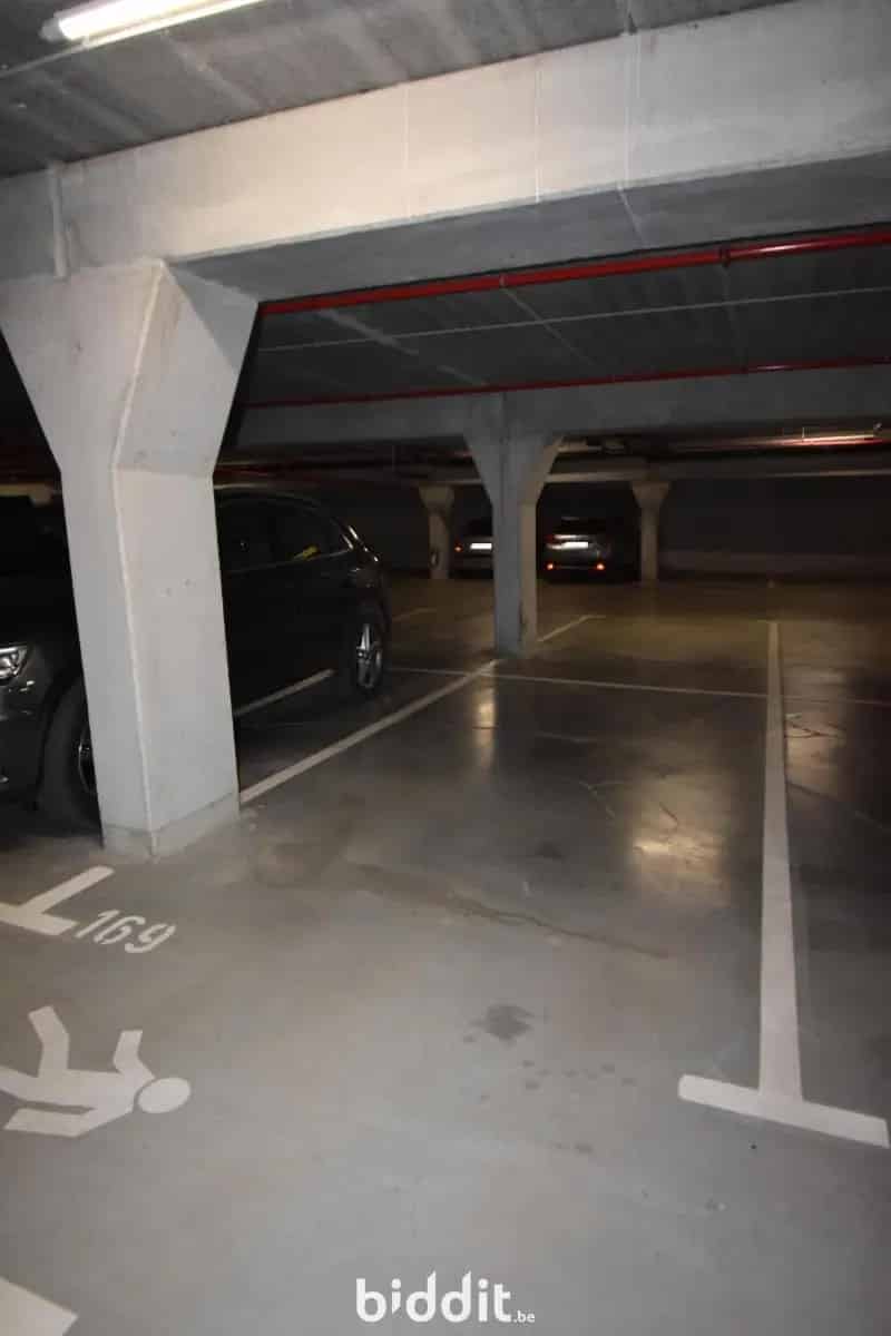 Autostaanplaats P169 te Lier, Sionsplein