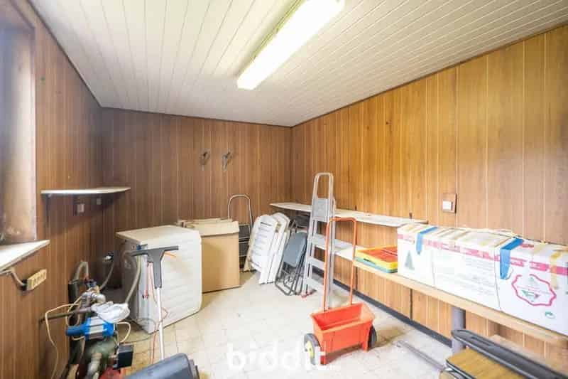 GELIJKVLOERSE WONING MET TUIN