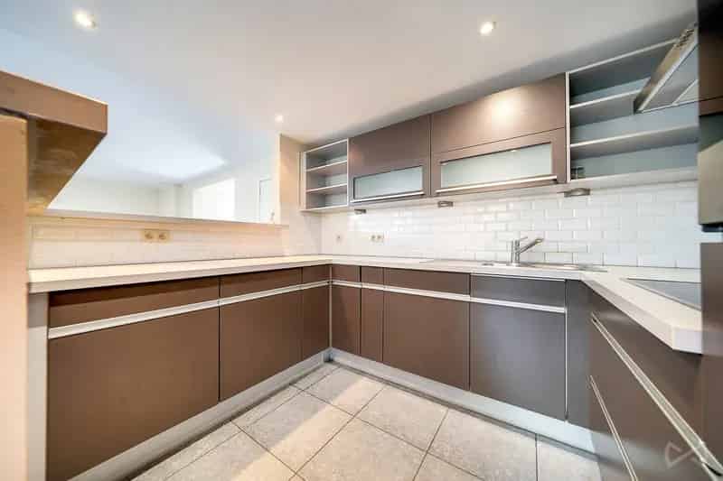 Appartement met drie slaapkamers in Schaerbeek