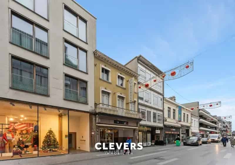 Topgelegen handelspand met woonst in winkelwandelstraat