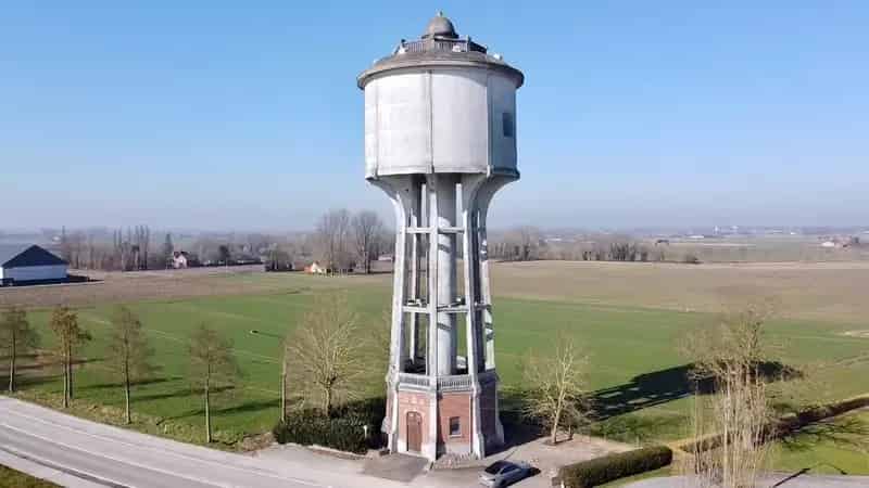Unieke watertoren met vergunning voor verbouwing naar vakantiewoning