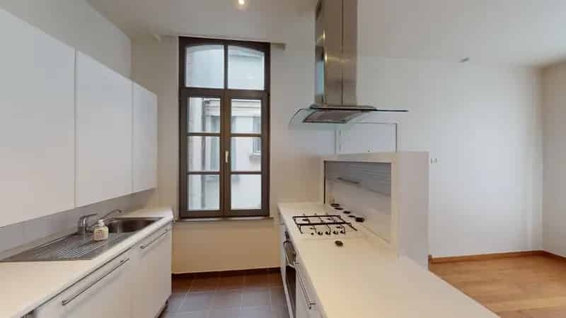 ANTWERPEN CENTRUM - Instapklare triplex op centrale locatie