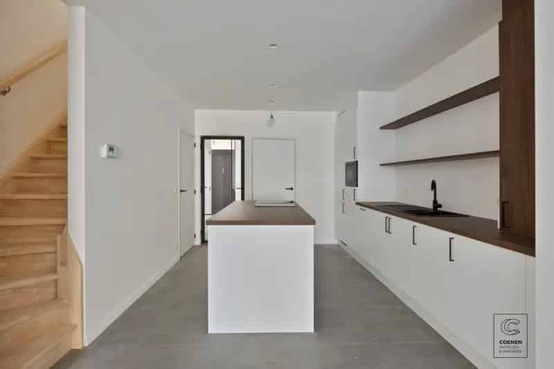 Prachtig, volledig gerenoveerde woning met 3 slaapkamers op een toplocatie te Turnhout!