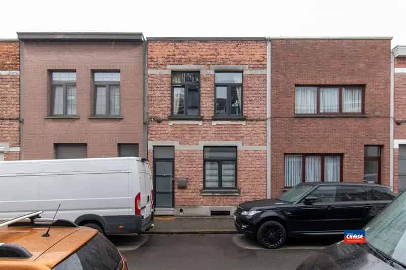 Instapklare gezinswoning met 2 slaapkamers en tuin