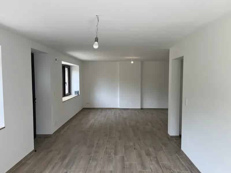 Huis te huur: Instapklare gerenoveerde woning met tuin
