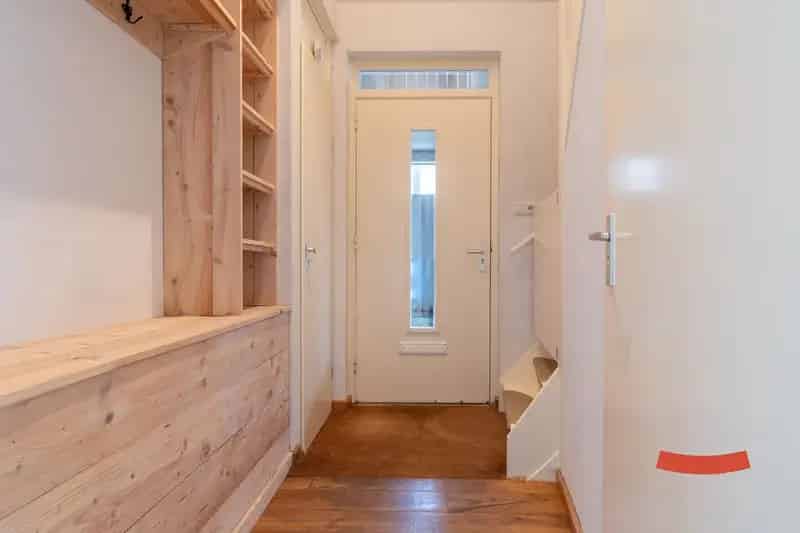 Gezinswoning 3 slaapkamers 2 badkamers Nabij Grens
