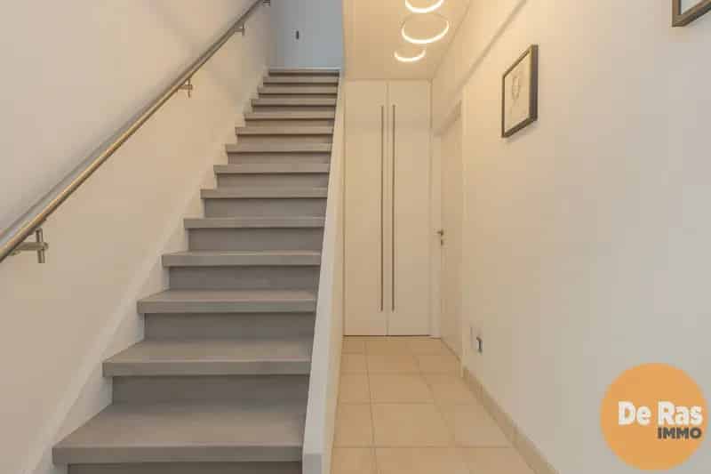 BAMBRUGGE - Ruime en instapklare woning met leuke tuin