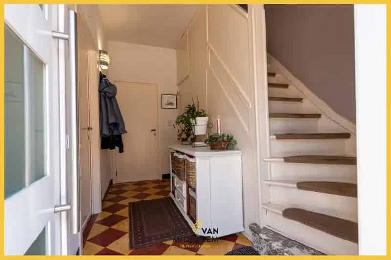 WONING MET 3 KAMERS EN INRICHTBARE ZOLDER