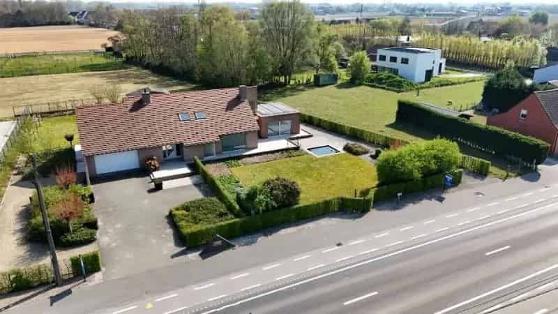 Ruime energiezuinige villa met aparte bureauruimte en uitbreidingsmogelijkheden op 2277m²!