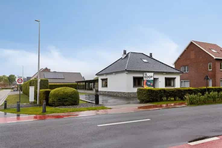 Bungalow te Koop Zonhoven Ruime Veranda 2 Slaapkamers