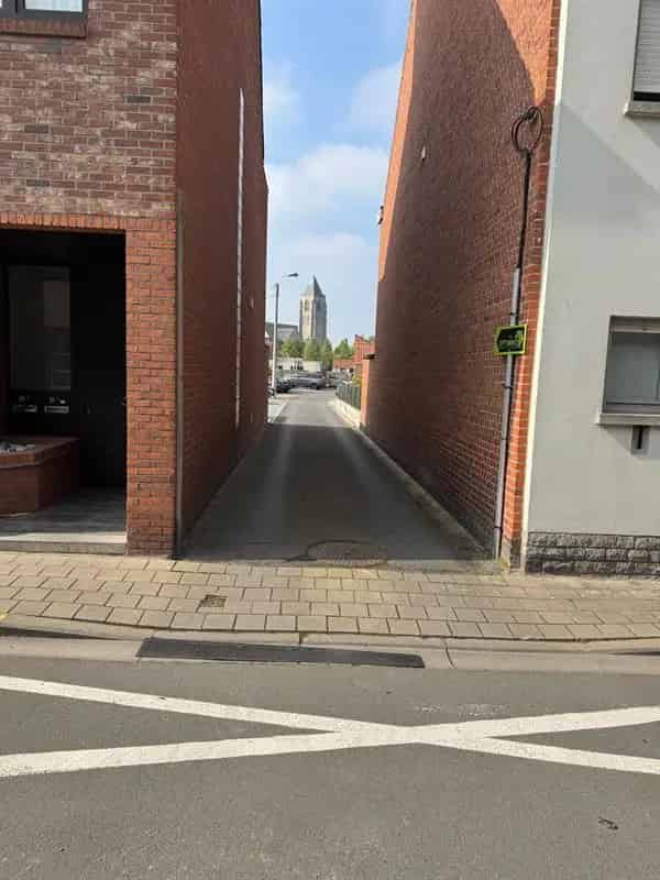 Overdekte parkeerplaats te huur in Waregem