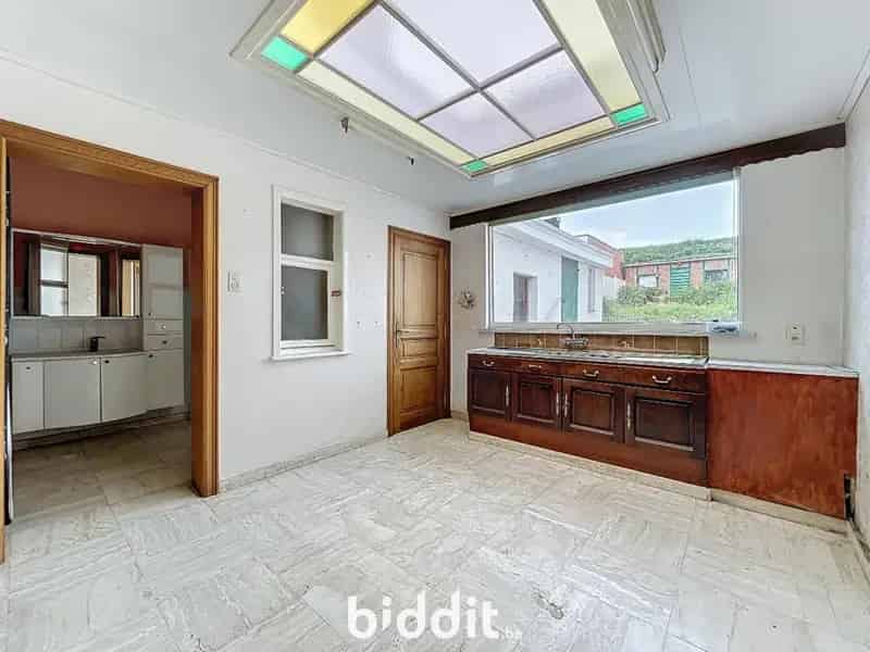 TE RENOVEREN WONING IN CENTRUM