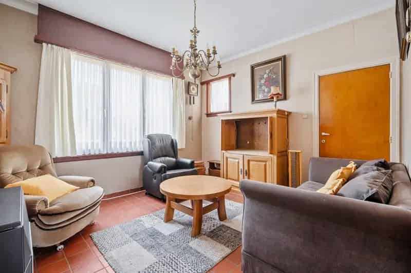 Ruime woning met 4slaapkamers en zonnige tuin in Ranst!