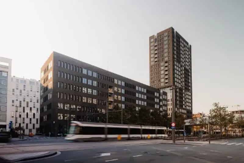 ANTWERP NORTH OFFICES: Kantoor met Uitstekende Zichtbaarheid