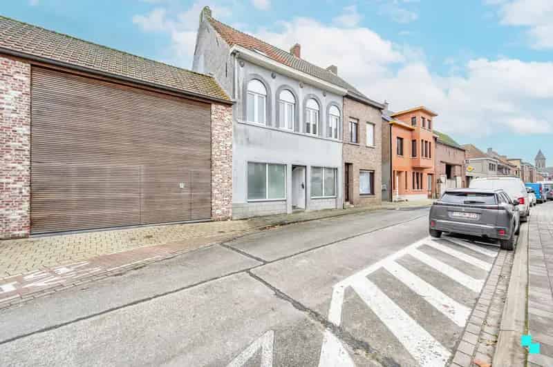 Huis te koop Oostrozebeke: Instapklare woning 194m²