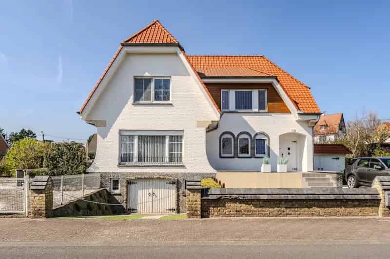 Huis te koop Westende-Bad 5 slaapkamers grote tuin